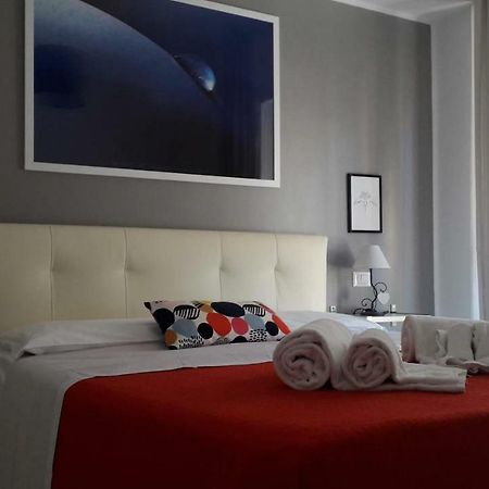 Bed and Breakfast Domus Raffaello Рим Экстерьер фото