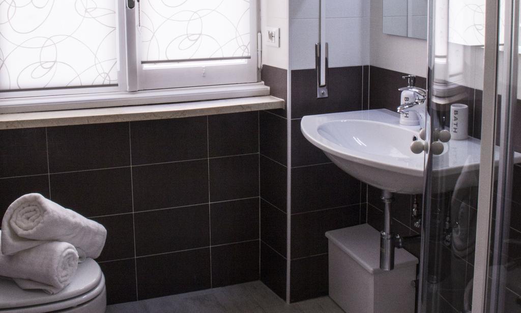 Bed and Breakfast Domus Raffaello Рим Экстерьер фото