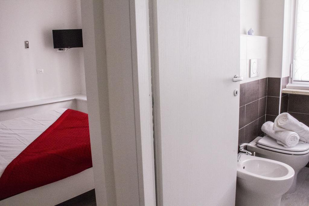 Bed and Breakfast Domus Raffaello Рим Экстерьер фото