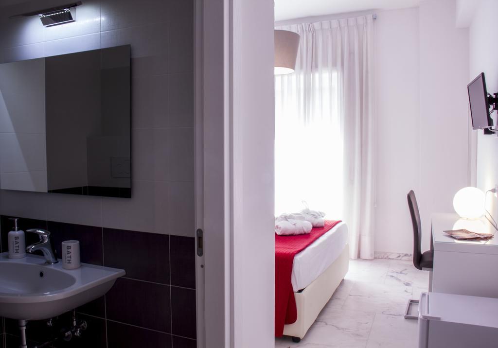 Bed and Breakfast Domus Raffaello Рим Экстерьер фото