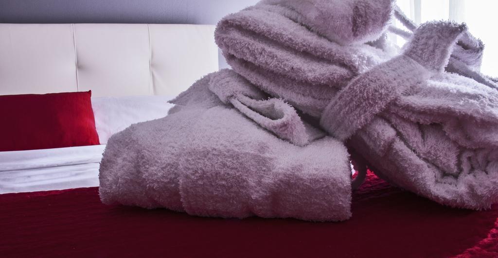 Bed and Breakfast Domus Raffaello Рим Экстерьер фото