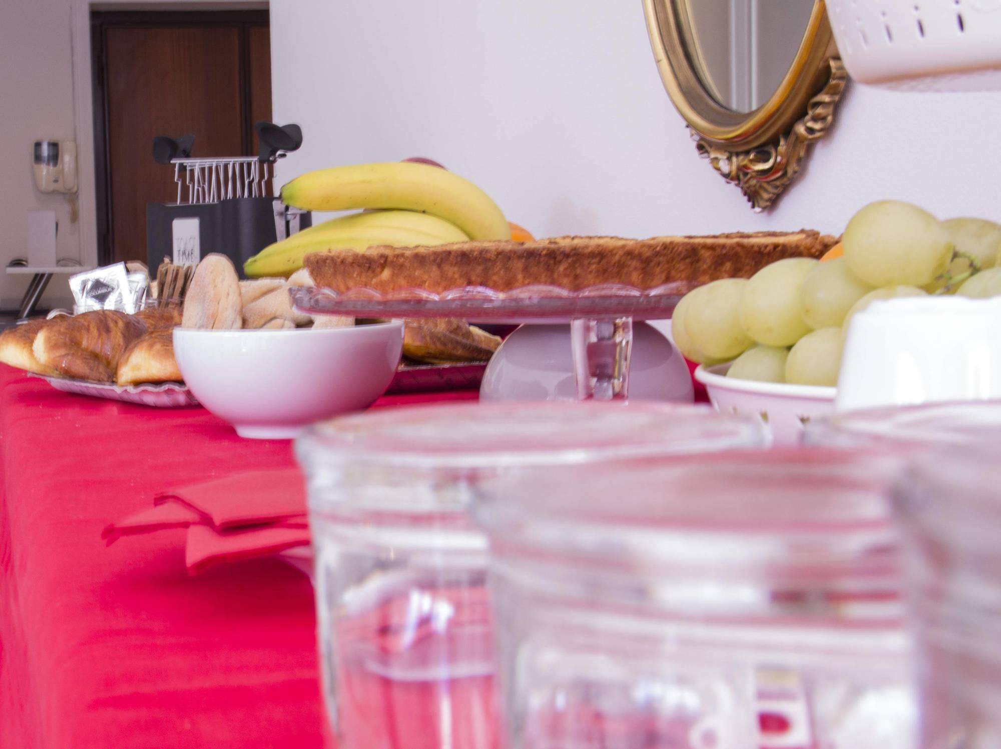 Bed and Breakfast Domus Raffaello Рим Экстерьер фото
