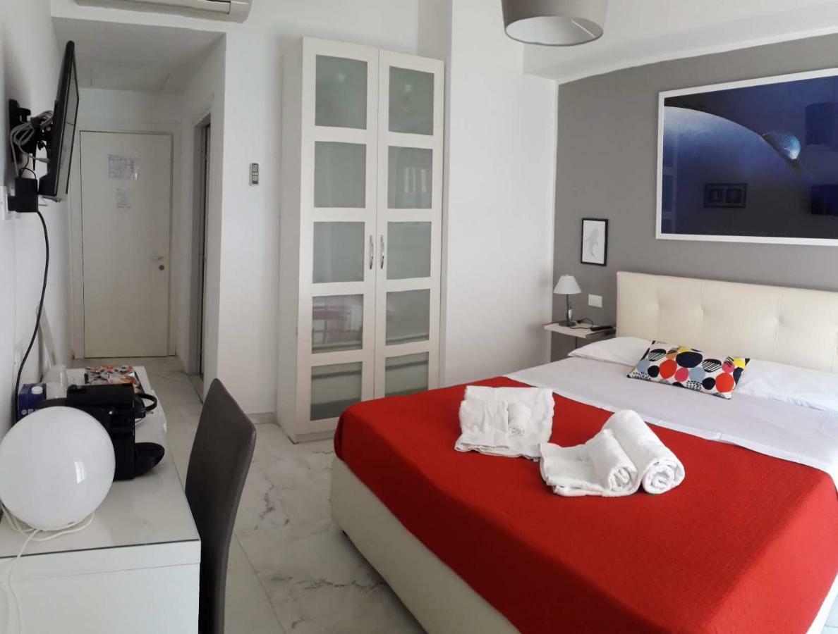 Bed and Breakfast Domus Raffaello Рим Экстерьер фото