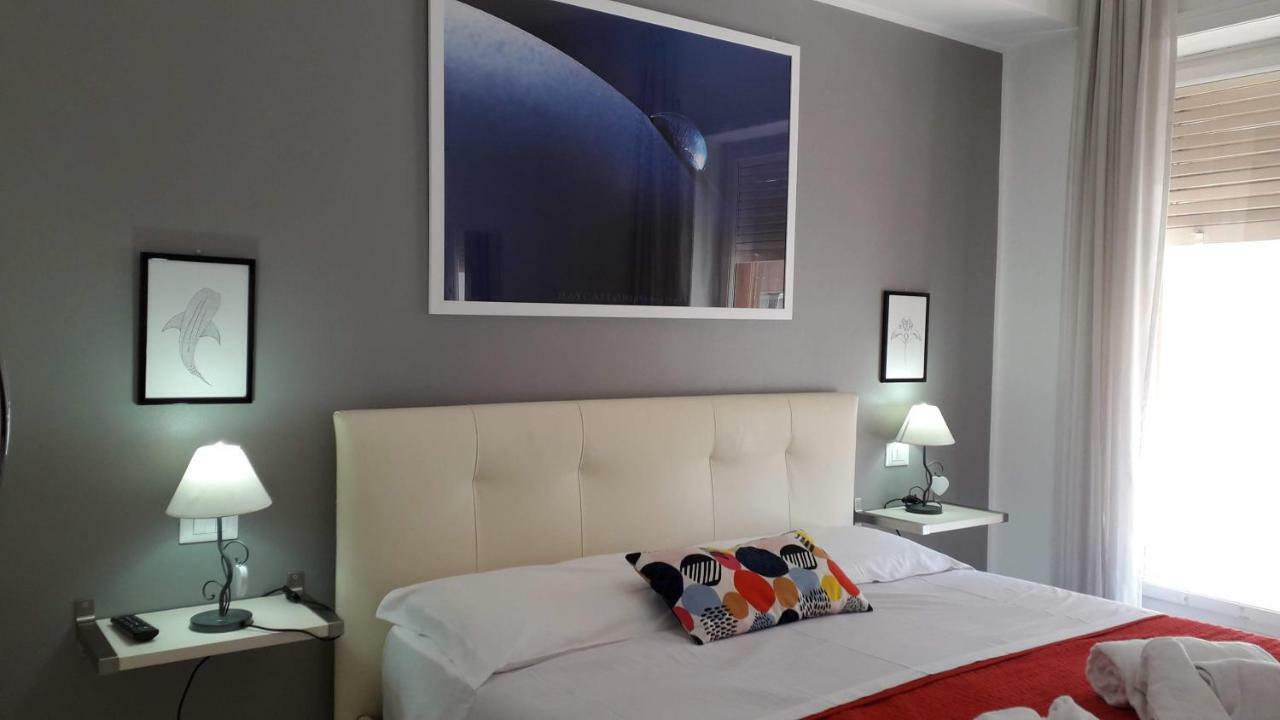 Bed and Breakfast Domus Raffaello Рим Экстерьер фото